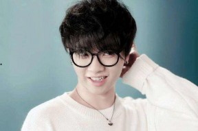 娱乐吃瓜华晨宇,娱乐界的瓜王，揭秘他的音乐与生活